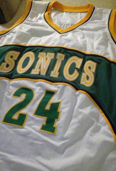 Seattle Supersonics Home Uniform  Basketball uniforms design, Basketball  clothes, Basketball uniforms